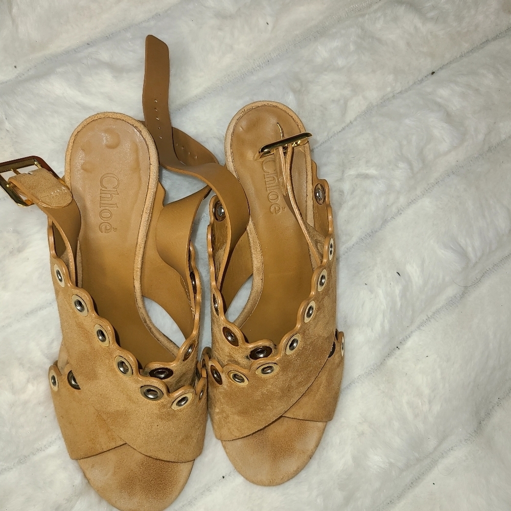 Chloe Tan Slingback Sandals with Cutout Design - Picture 2 of 10